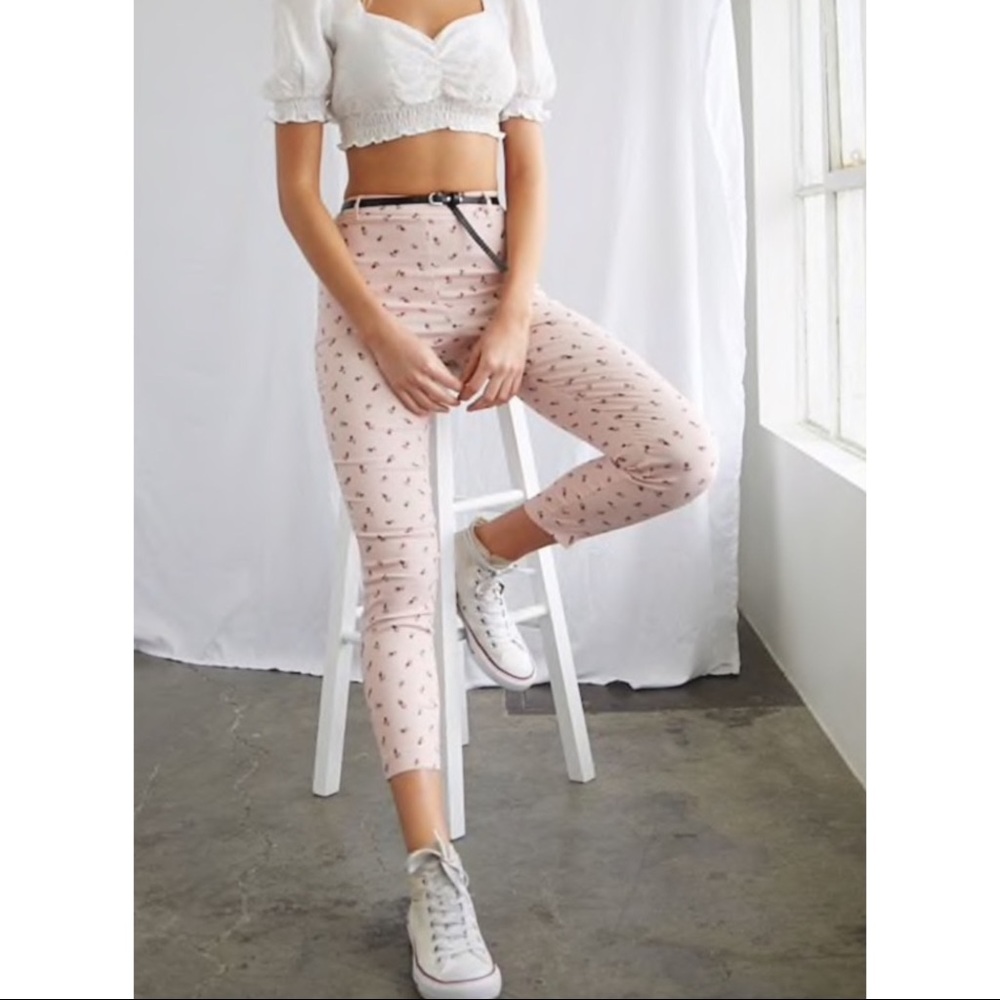 Flower Capri pants